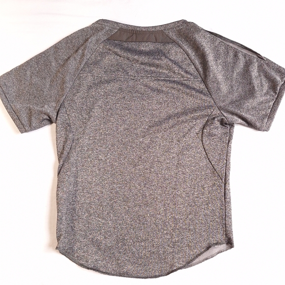 Adidas Climate Sample Heathered Gray Short Sleeve Cold Shoulder Shirt, Medium - Picture 8 of 12
